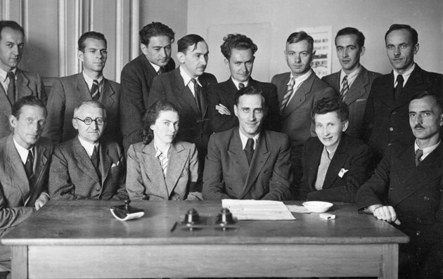 The Nashi dni editorial board with guest Yurii Kosach. Image - The Nashi dni editorial board with guest Yurii Kosach.